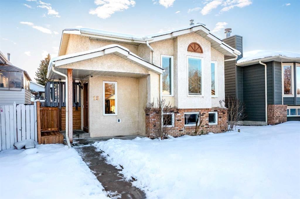 15 Shawinigan Rise SW, Calgary — main listing photo