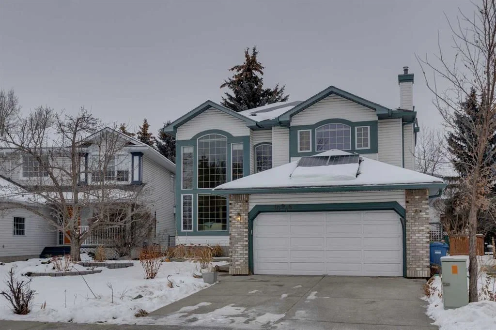 10916 Valley Springs Road NW, Calgary — main listing photo