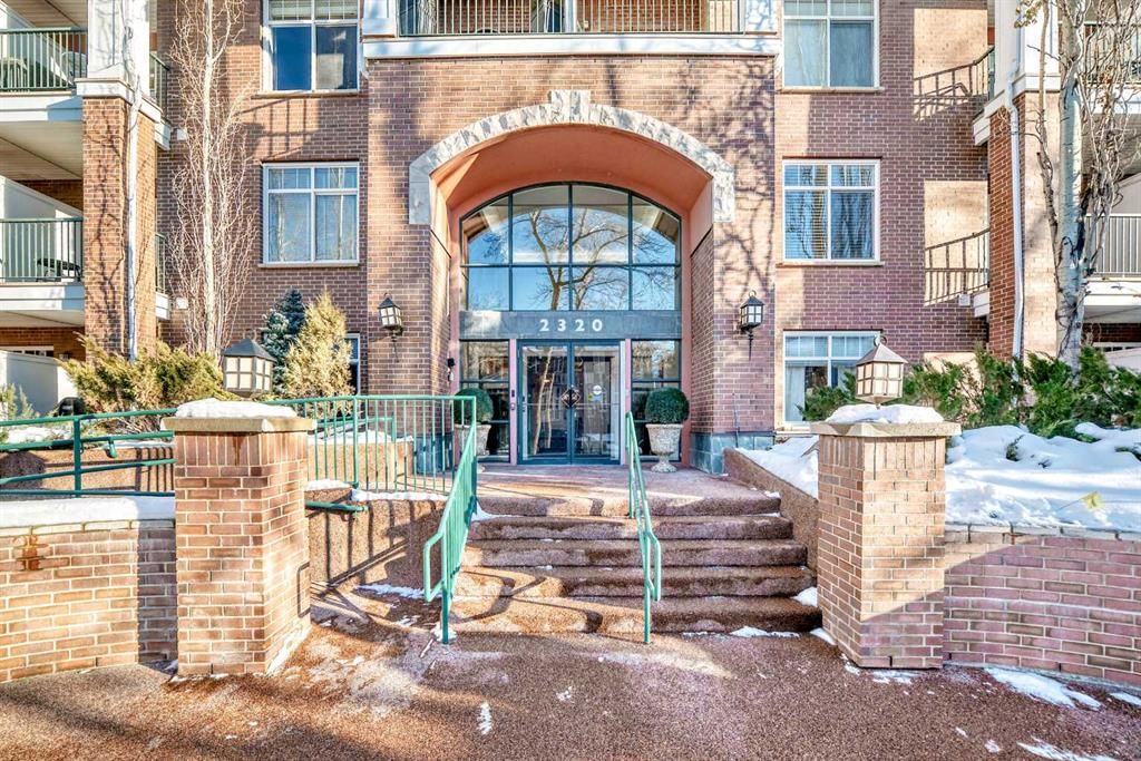 301, 2320 Erlton Street SW, Calgary — photo 2 of 49