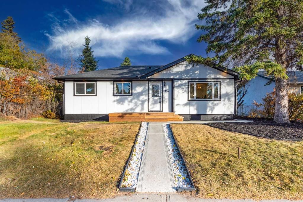 152 Southampton Drive SW, Calgary — photo 3 of 50
