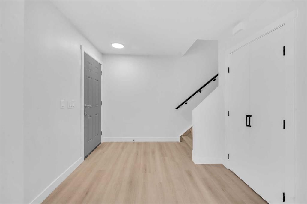 133 Erin Ridge Road SE, Calgary — photo 5 of 46