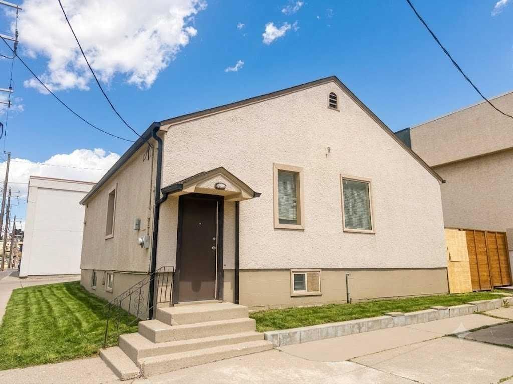 601 Marsh Road NE, Calgary — photo 3 of 15