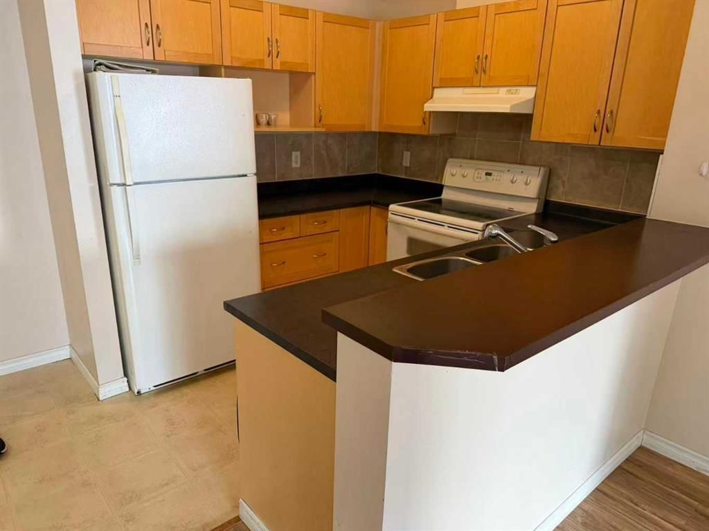 3315, 70 Panamount Drive NW, Calgary — main listing photo