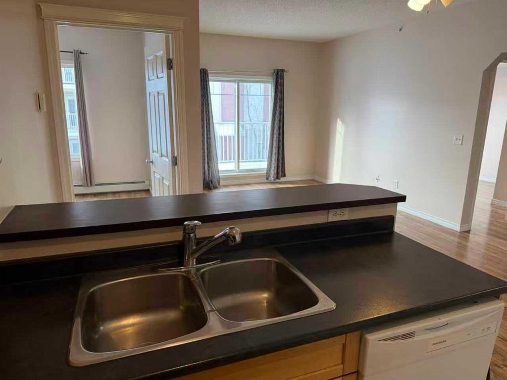 3315, 70 Panamount Drive NW, Calgary — photo 4 of 20