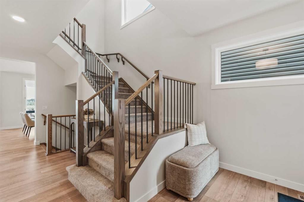 223 Creekstone Circle SW, Calgary — photo 2 of 46