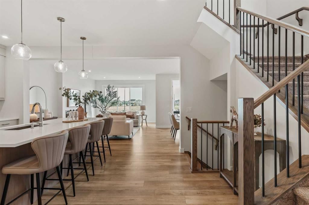 223 Creekstone Circle SW, Calgary — photo 3 of 46