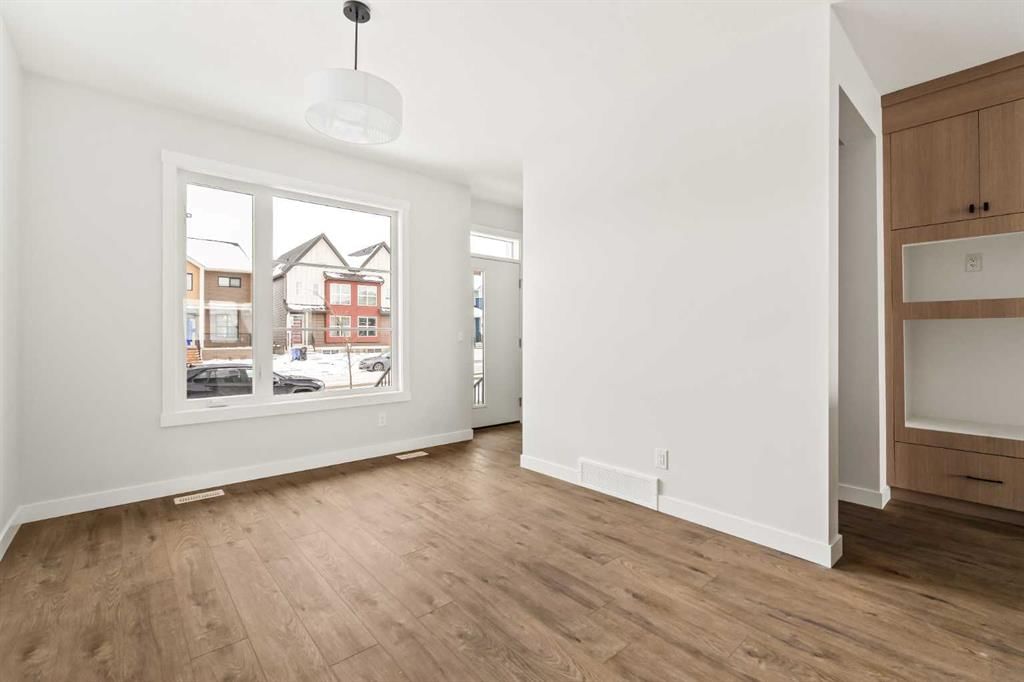 46 Starling Boulevard NW, Calgary — photo 3 of 35