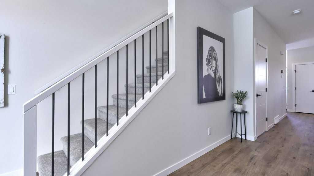 770 Wolf Willow Boulevard SE, Calgary — photo 2 of 43