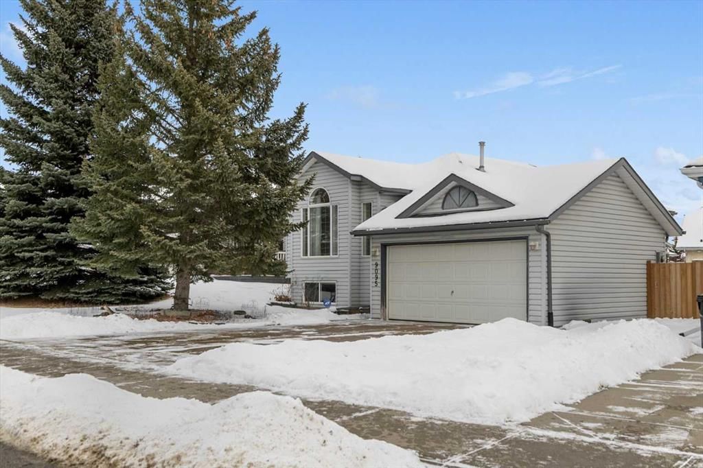 9095 Scurfield Drive NW, Calgary — photo 2 of 38