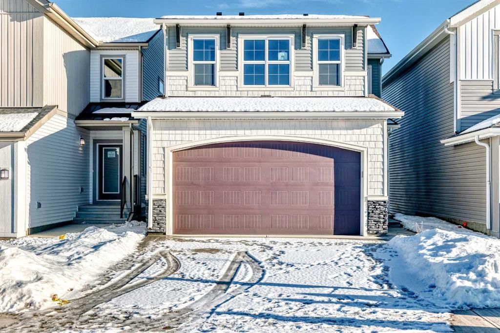 43 Bartlett Row SE, Calgary — main listing photo