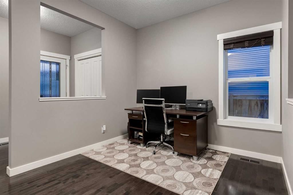 106 SILVERADO SKIES Drive SW, Calgary — photo 5 of 44