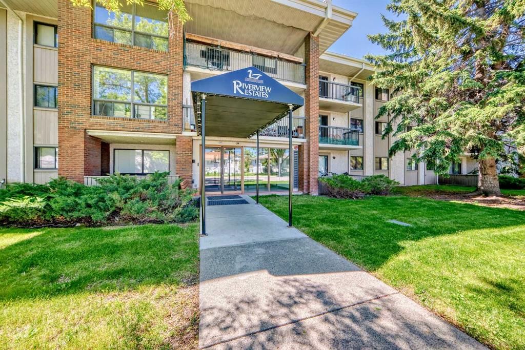 302, 2611 1 Avenue NW, Calgary — main listing photo
