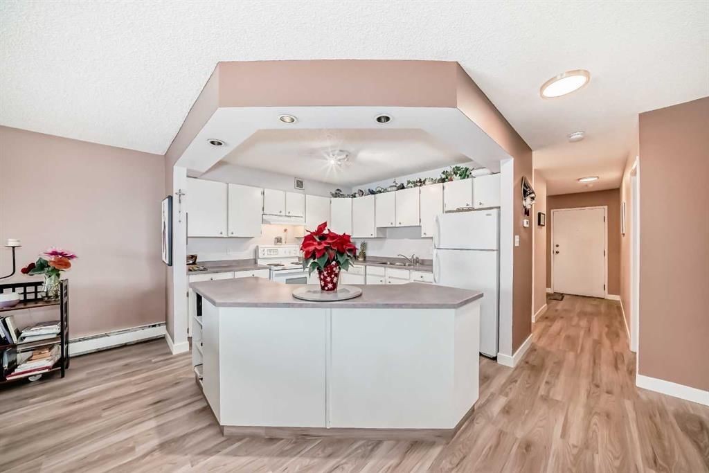 302, 2611 1 Avenue NW, Calgary — photo 5 of 30