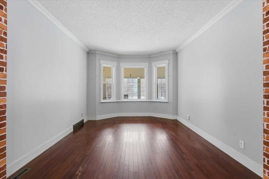 1520 15 Avenue SW, Calgary — photo 3 of 46