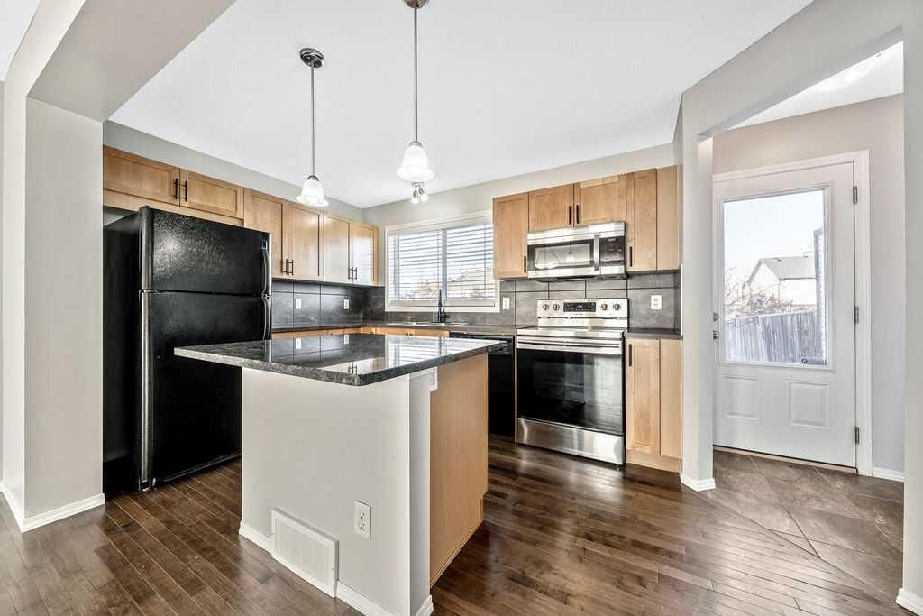 123 Elgin Meadows View SE, Calgary — photo 3 of 41