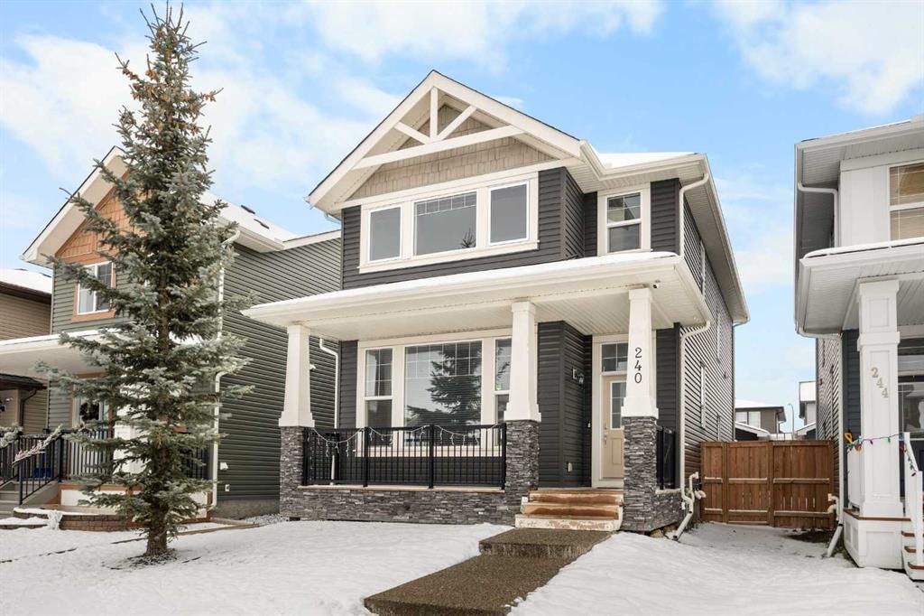 240 Evanspark Gardens NW, Calgary — main listing photo