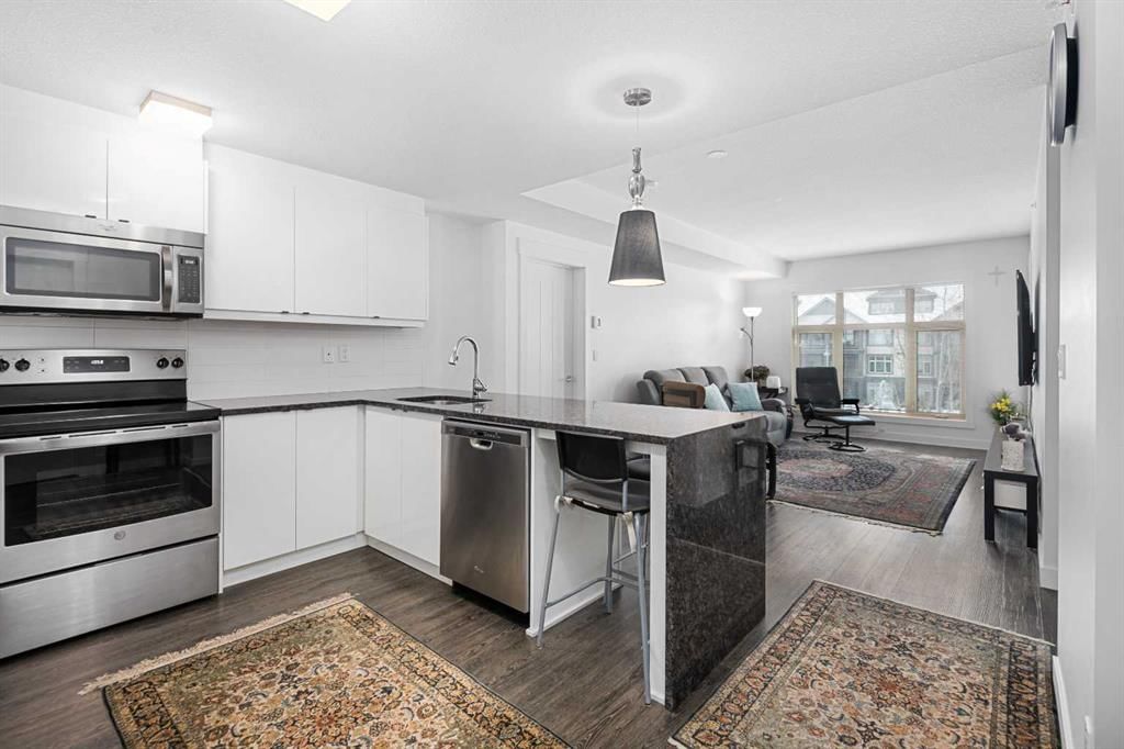 305, 45 Aspenmont Heights SW, Calgary — photo 5 of 28