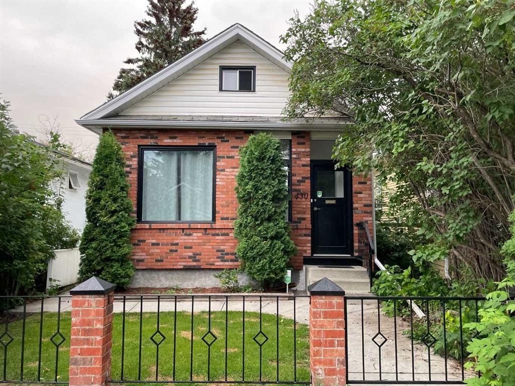 430 15 Avenue NE, Calgary — photo 4 of 47