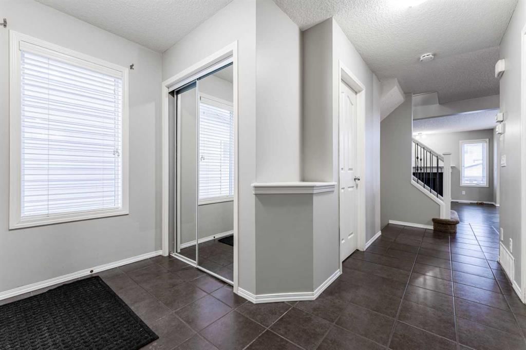20 Bridlecrest Court SW, Calgary — photo 3 of 50