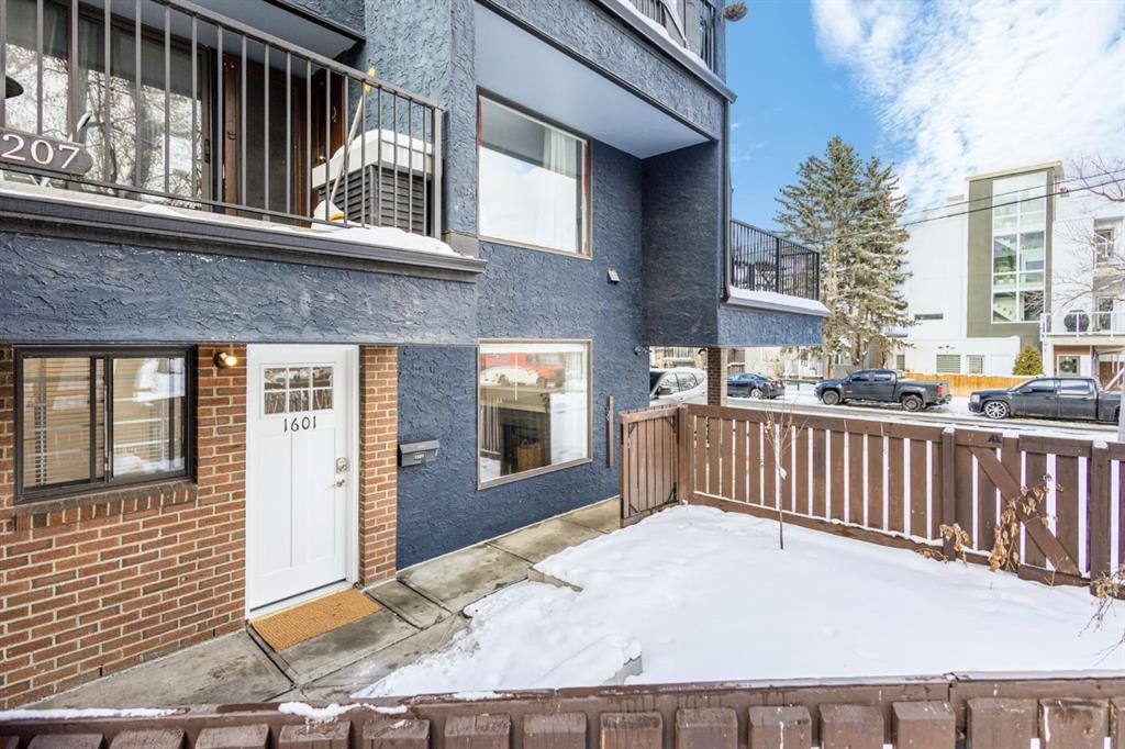 1601 15 Street SW, Calgary — photo 3 of 40