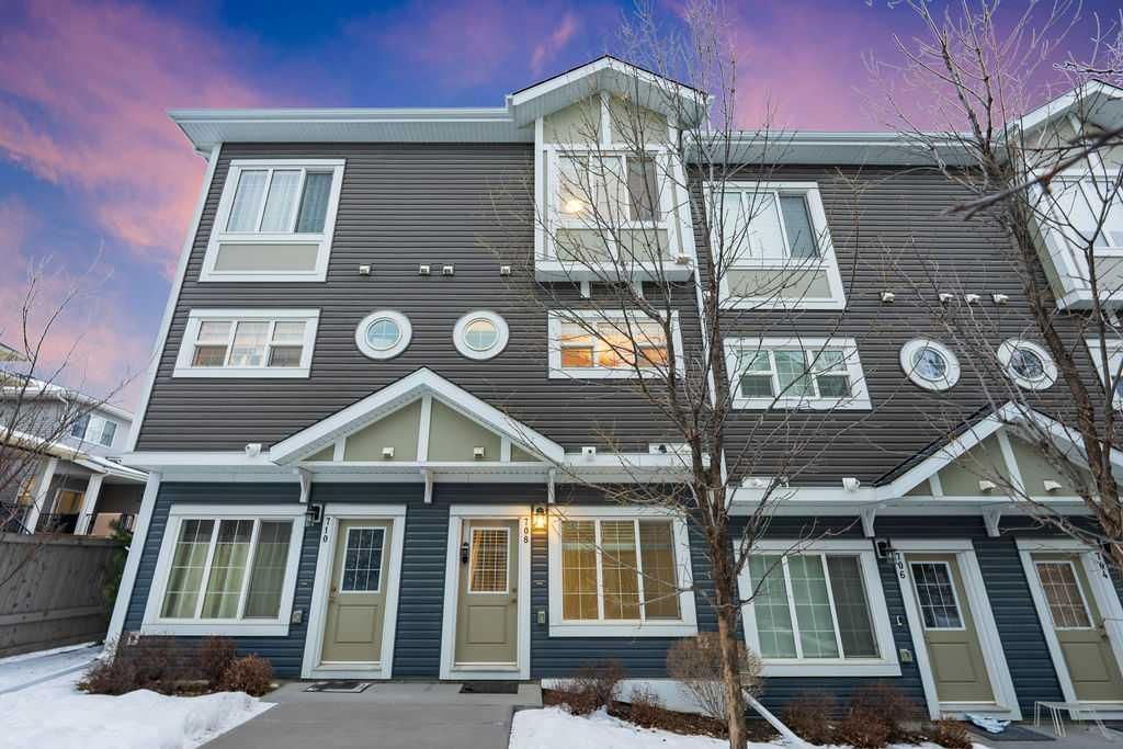 708 Evansridge Common NW, Calgary — photo 2 of 36