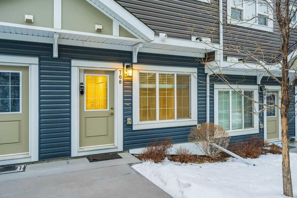 708 Evansridge Common NW, Calgary — photo 4 of 36
