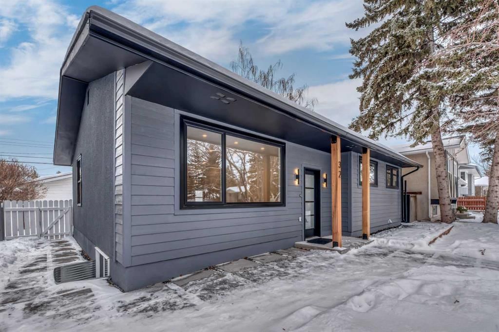 32 Allandale Close SE, Calgary — photo 3 of 44