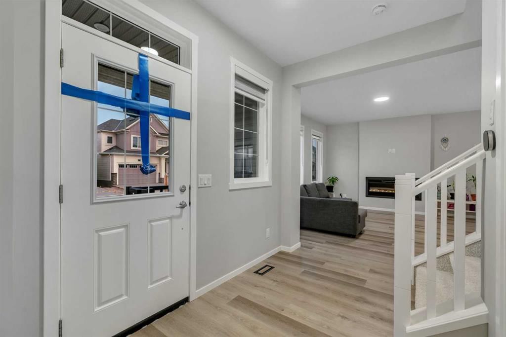 124 Cityside Crescent NE, Calgary — photo 4 of 43
