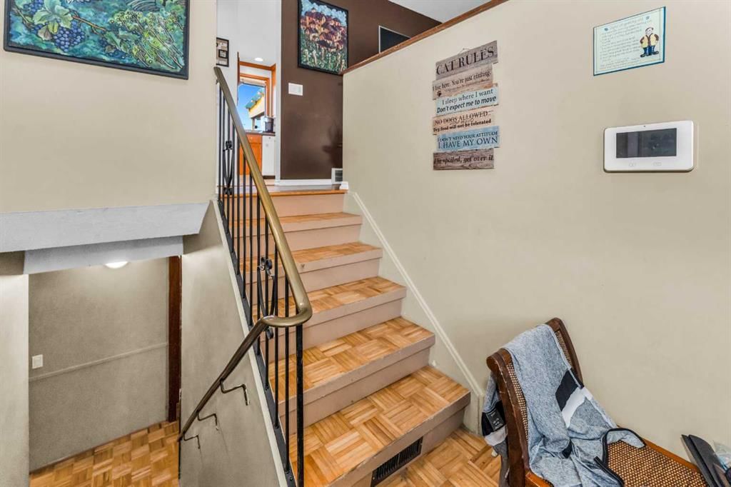 46 Marbrooke Circle NE, Calgary — photo 3 of 23