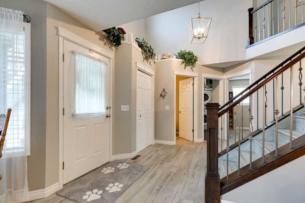 274 Mt Assiniboine Place SE, Calgary — photo 3 of 44