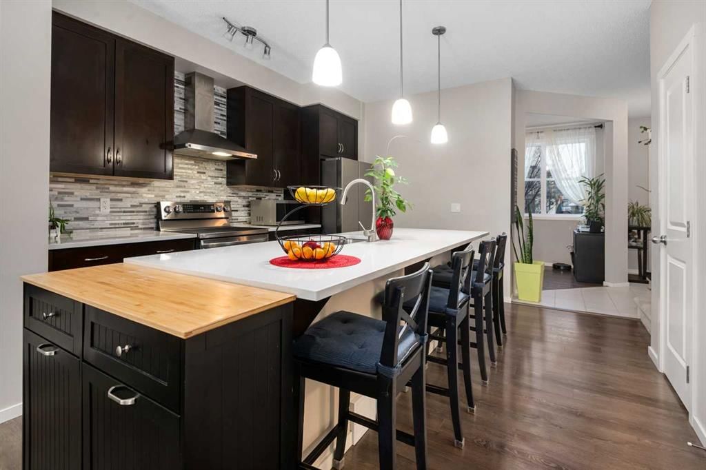 802 Walden Drive SE, Calgary — photo 2 of 39