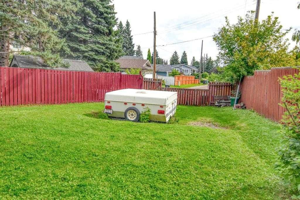 1356 Southdale Crescent SW, Calgary — photo 4 of 22
