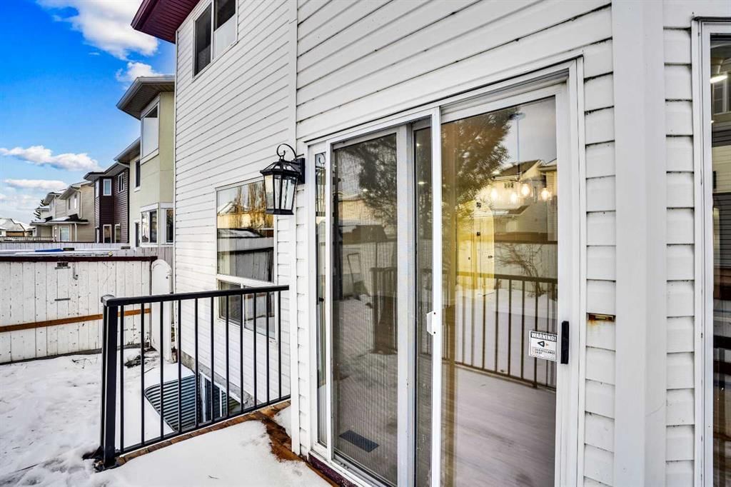 55 Coral Springs Close NE, Calgary — photo 4 of 50