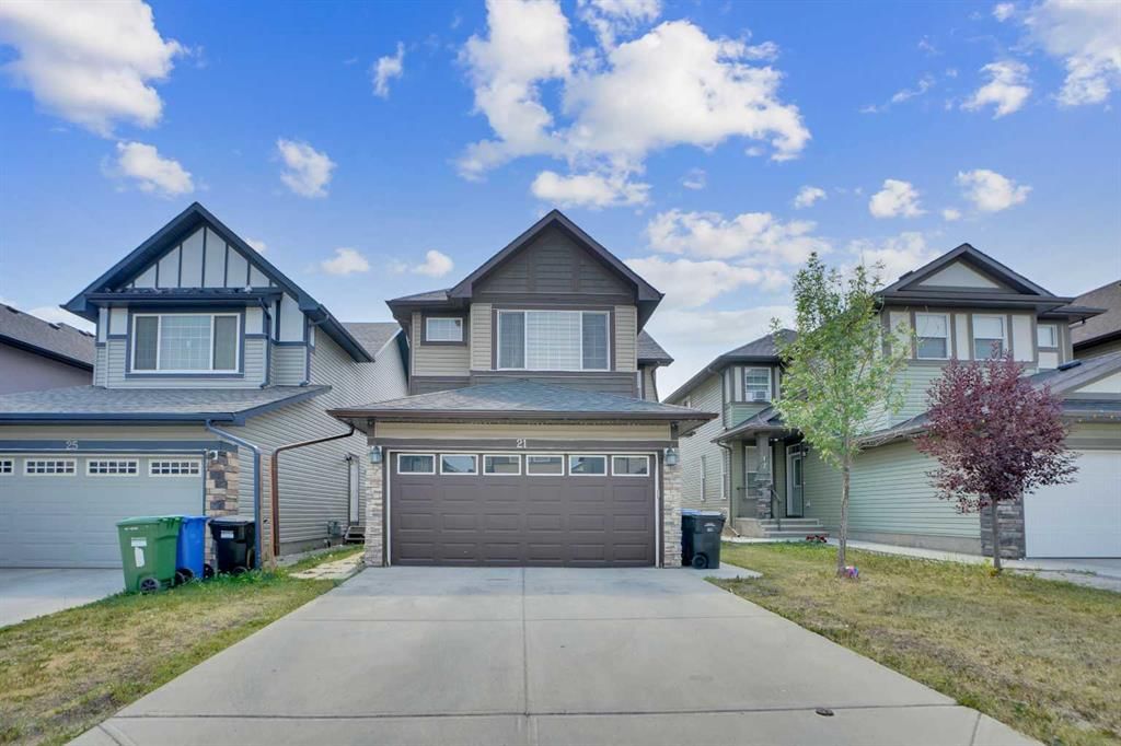 21 Saddlelake Gardens NE, Calgary — main listing photo