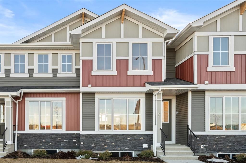 29 Sora Gate SE, Calgary — photo 2 of 11
