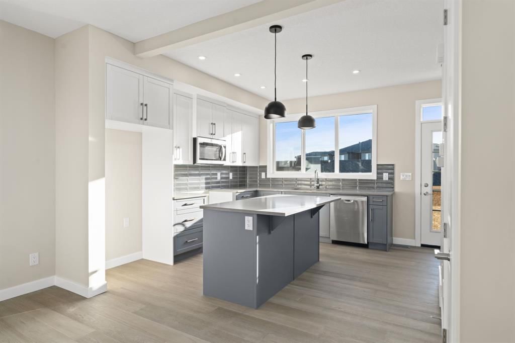 29 Sora Gate SE, Calgary — photo 5 of 11