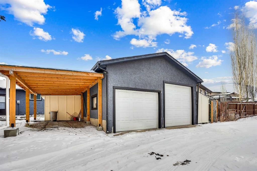 315 Templewood Place NE, Calgary — photo 2 of 36