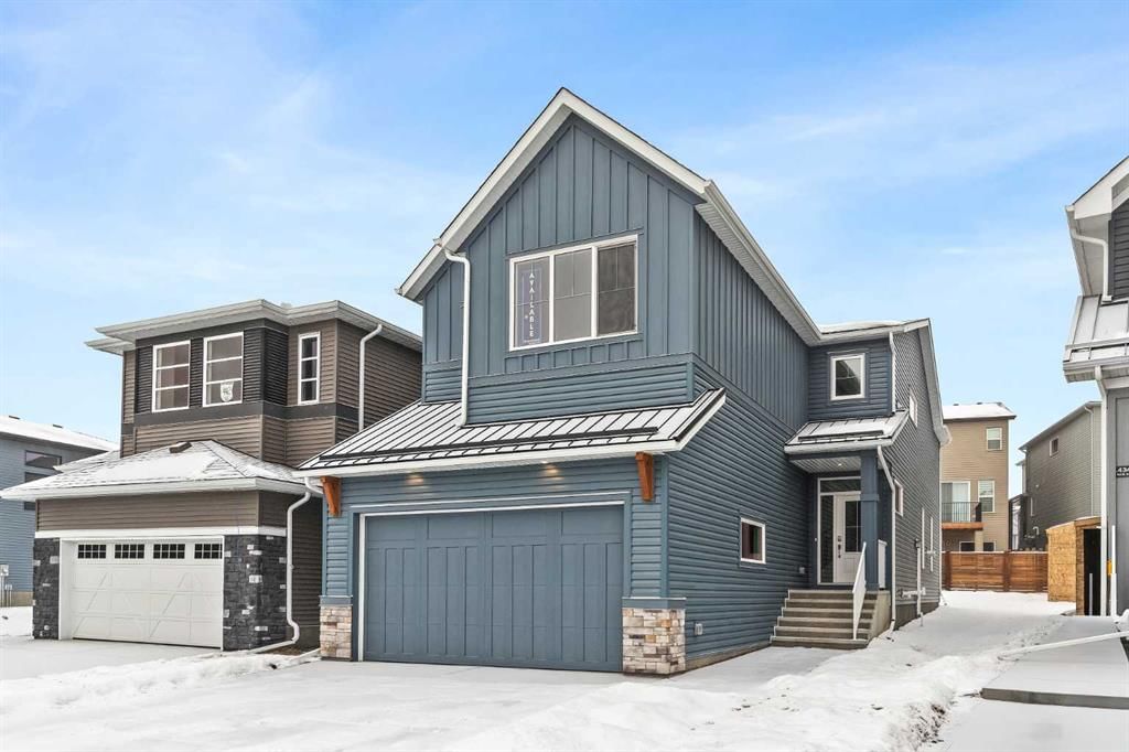 438 Lucas Way NW, Calgary — main listing photo