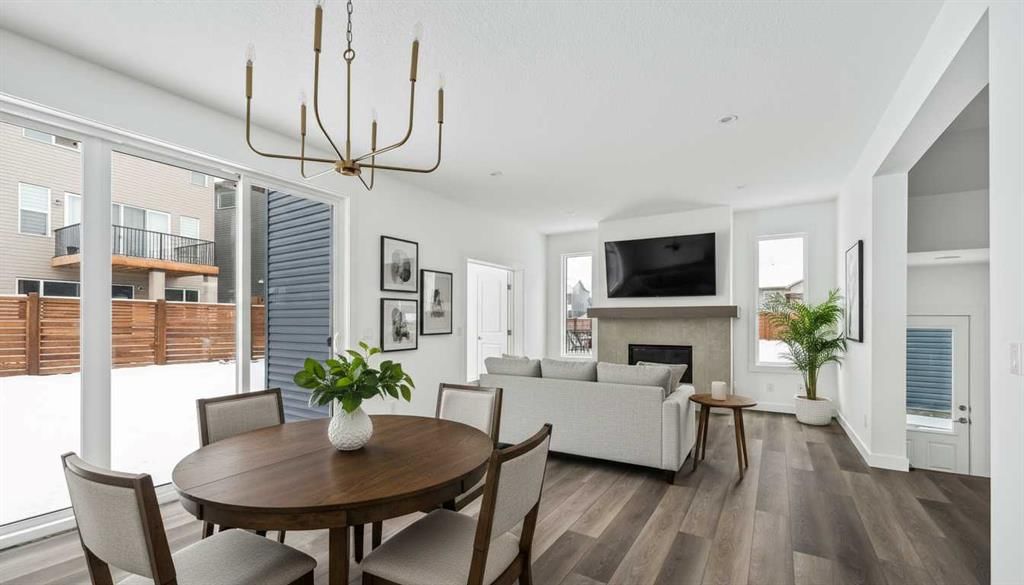 438 Lucas Way NW, Calgary — photo 3 of 38