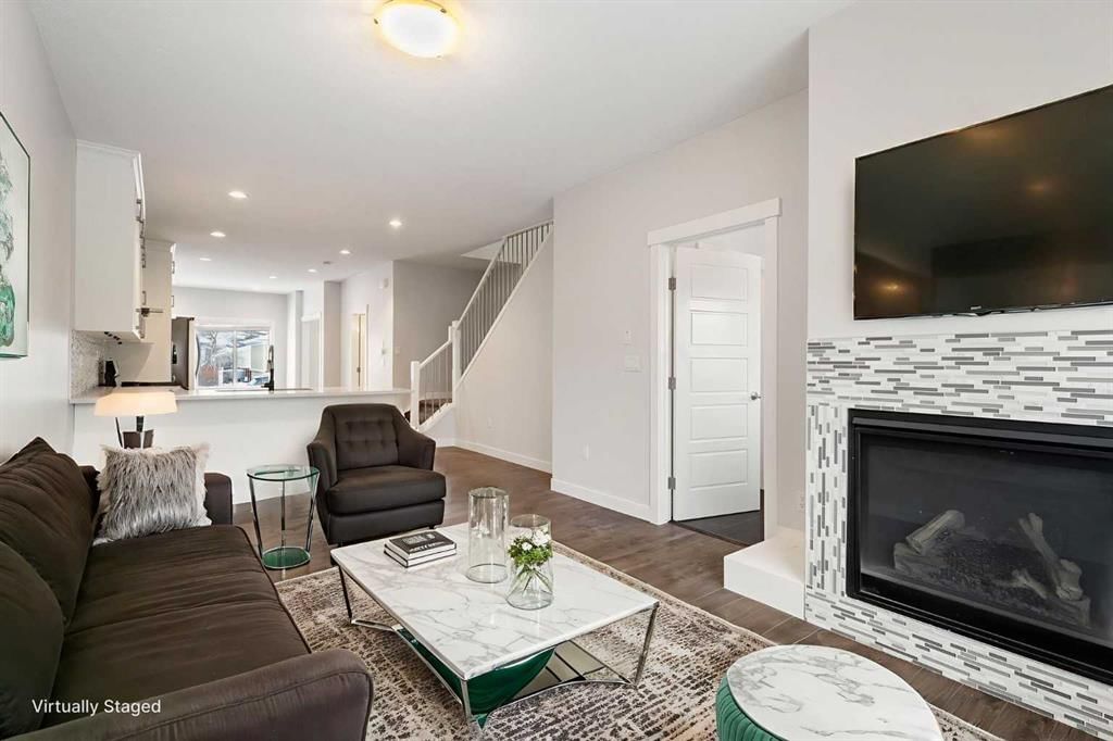 4031 79 Street NW, Calgary — photo 4 of 24