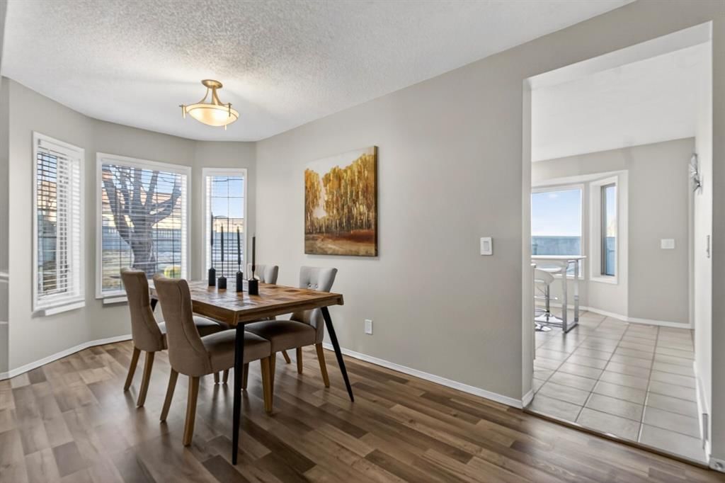 109 Bedford Manor NE, Calgary — photo 5 of 48