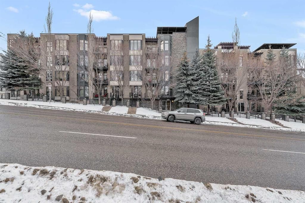 109, 2307 14 Street SW, Calgary — photo 2 of 45