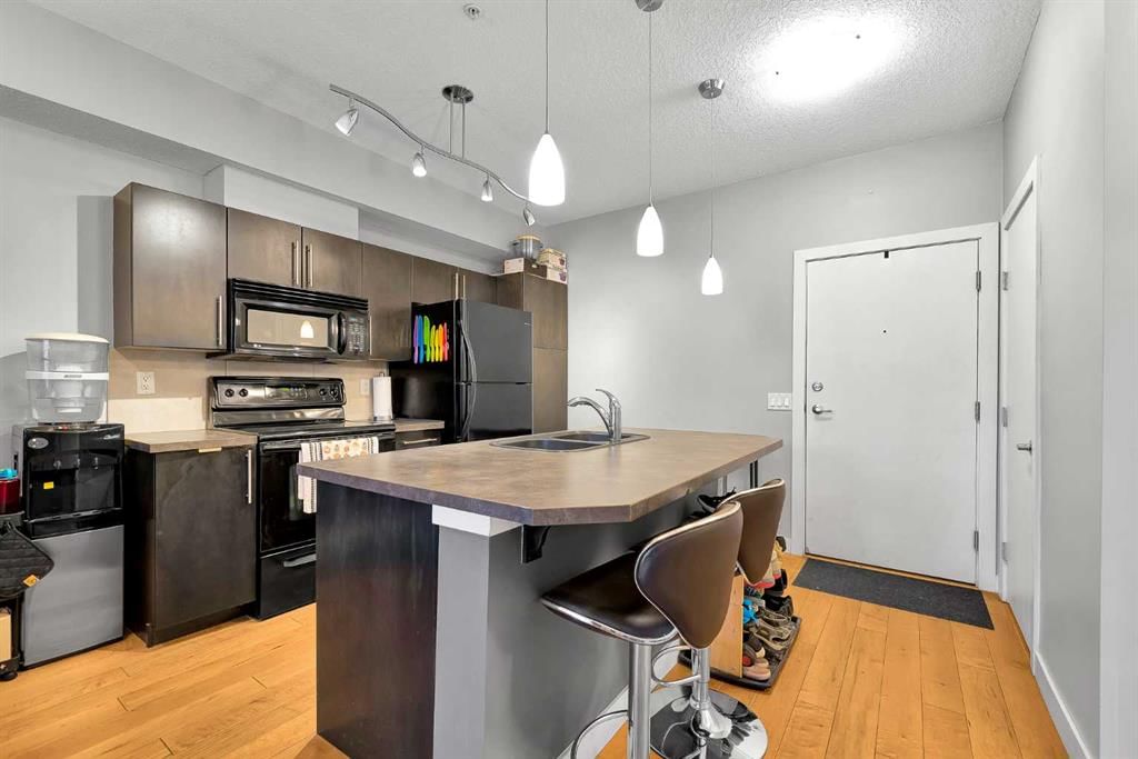 109, 2307 14 Street SW, Calgary — photo 5 of 45