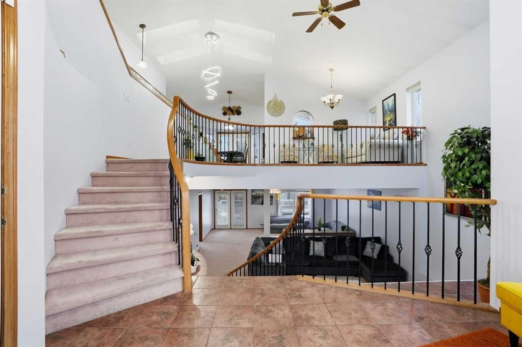 99 Arbour Lake Way NW, Calgary — photo 4 of 49