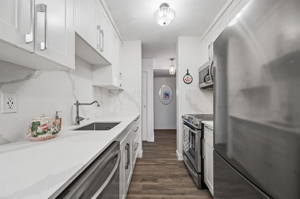 102, 315 Heritage Drive SE, Calgary — photo 3 of 21