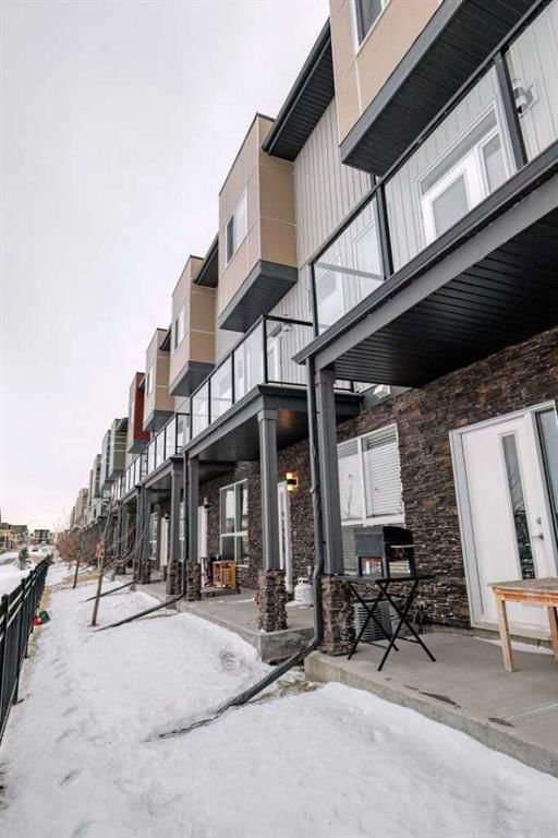 302, 70 Saddlestone Drive NE, Calgary — photo 4 of 32