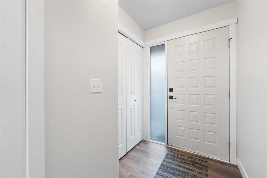 68, 23 Glamis Drive SW, Calgary — photo 3 of 42