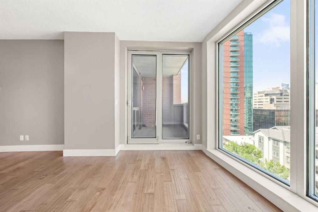 808, 817 15 Avenue SW, Calgary — photo 2 of 24