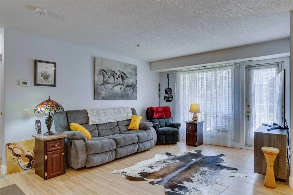 1115, 1818 Simcoe Boulevard SW, Calgary — photo 4 of 41