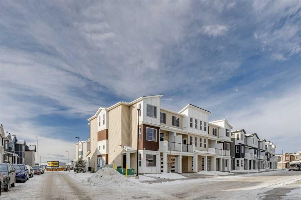 201, 65 Belvedere Point SE, Calgary — photo 2 of 38